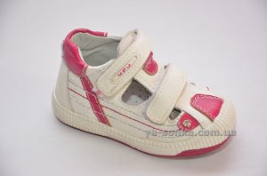 Закрытые сандалии  для девочки