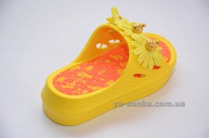 Шльопанці для дівчаток