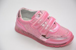 Спортивные туфли для девочки