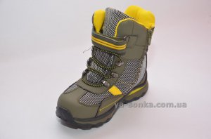 Ботинки для мальчика с ледоходами