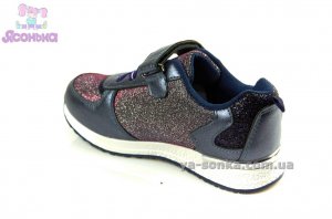 Спортивные туфли для девочки