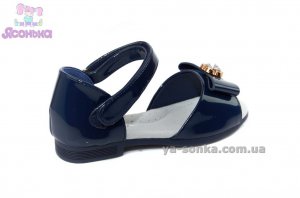 Босоніжки для дівчинки