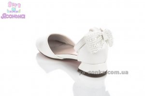 Нарядные туфли для девочки
