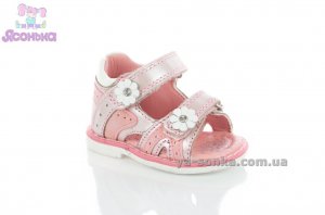 Сандалии для маленькой девочки