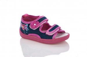 Текстильные босоножки для малышей