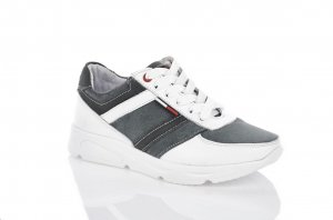 Кожаные спортивные туфли