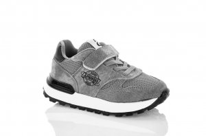 Кроссовки для детей