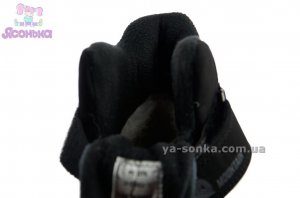 Зимові черевики для хлопчика