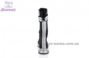 Демісезонні чобітки для дівчинки