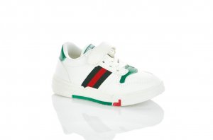 Детские кроссовки