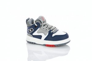 Ботинки для маленького мальчика