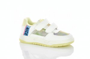 Дитячі кросівки для дівчат