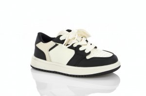 Кроссовки на шнурках - липучках