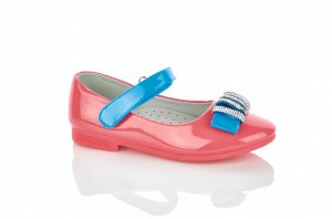 Яскраві туфлі дівчатам