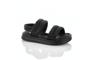 Модные сандалии для девочки