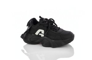 Универсальные кроссовки детям