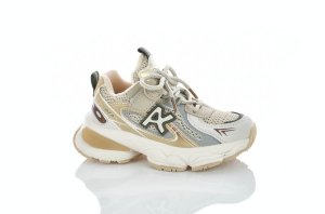 Светлые детские кроссовки сетка