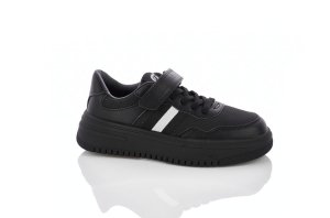 Детские черные кроссовки кеды