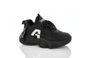 Кроссовки на липучке для детей