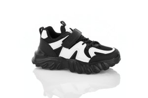 Детские кроссовки с вставками сетки