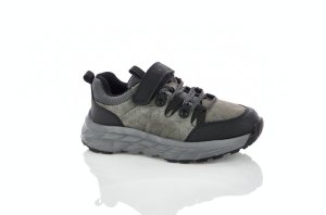 Сірі кросівки весна-осінь