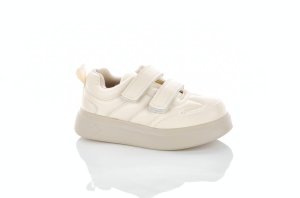 Спортивные туфли для девочки