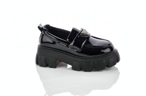 Туфли лоферы для девочки