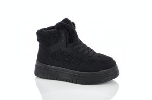 Зимние ботинки