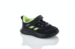 Текстильные кроссовки малышам