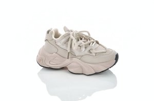 Кроссовки на липучке детям