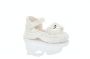 Сандалии для юных модниц