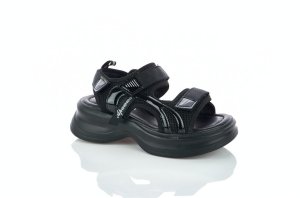 Босоножки в стиле спортшик