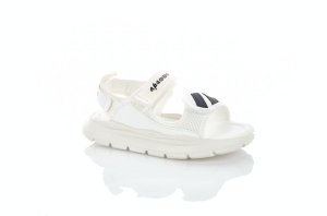 Модные босоножки в спортивном стиле