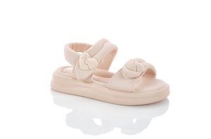 Сандалії з сердечками дівчатам